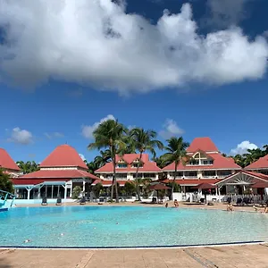  Appart hôtel T3 Les Pieds Dans L'eau A St Anne Guadeloupe