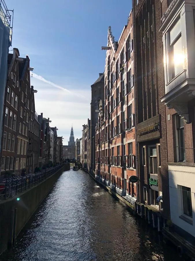 Ph93 Amsterdam Central Bed & Breakfast